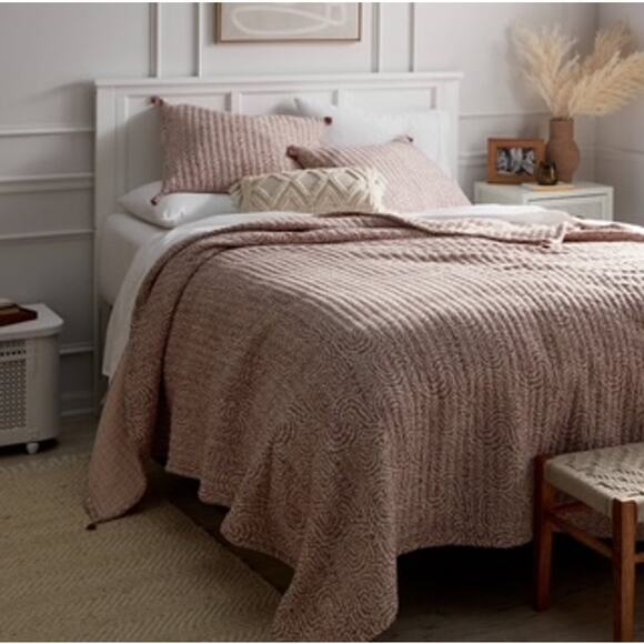 NWT-Full/Queen Reversible Matelasse Swirl Quilt Purple - Threshold™ Lightweight - Picture 1 of 6